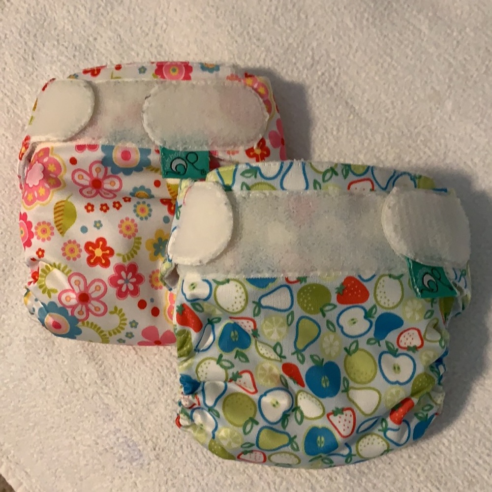 Lot of 11 Cloth Diapers - Thirsties, Swaddlebees, Totbots & Rumparooz - Picture 3 of 16